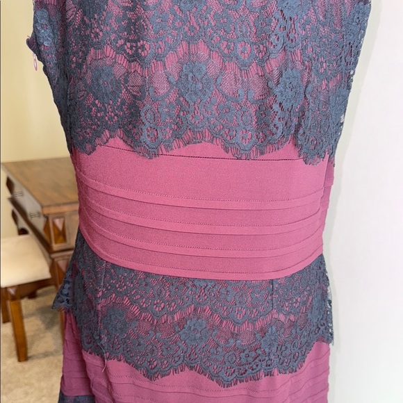 Cleo Midi Dress Burgundy Black Sheath Cocktail, maybe goth, Formal Women's Sz 12 - Picture 13 of 13